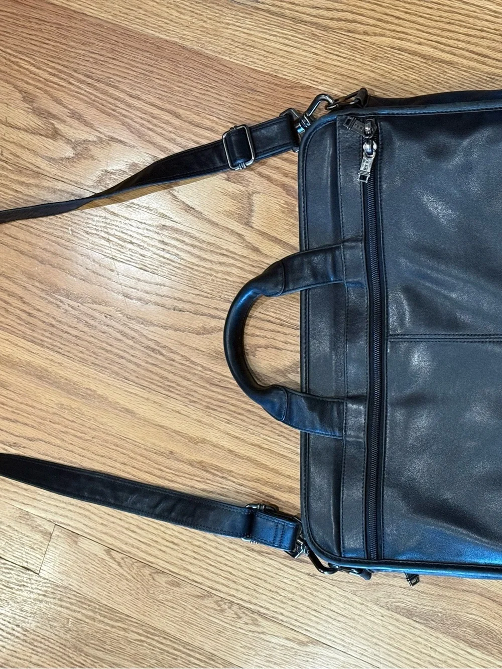 Tumi Alpha Nappa Large Black Leather Briefcase Organizer Padded